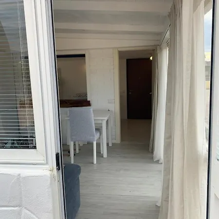شقة Cosy With Terrace View In Sarzana Italy *