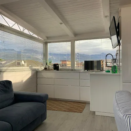 Lägenhet Cosy With Terrace View In Sarzana Italy *