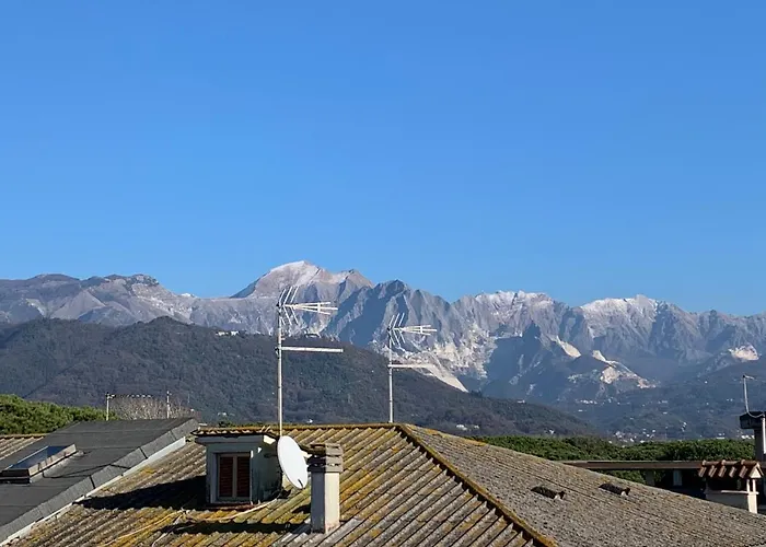 Appartamento Cosy With Terrace View In Sarzana Italy